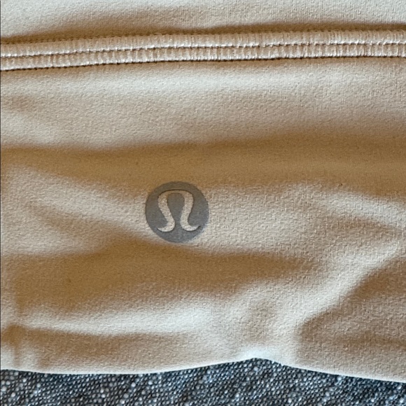 Lululemon tan sports bra size 10   New without tags - Picture 3 of 3